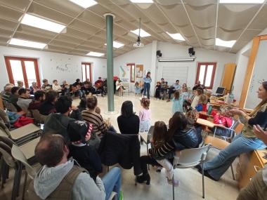 L'Escola Municipal de Música de Capdepera celebra les tradicionals vetleries i ximbombades amb els més joves
