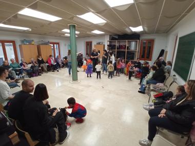 L'Escola Municipal de Música de Capdepera celebra les tradicionals vetleries i ximbombades amb els més joves