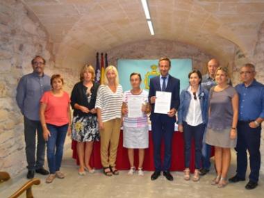  L’Ajuntament signa el conveni d’acomodat amb la família Flaquer Terrassa per la cessió de l’arxiu fotogràfic de Gabriel Flaquer