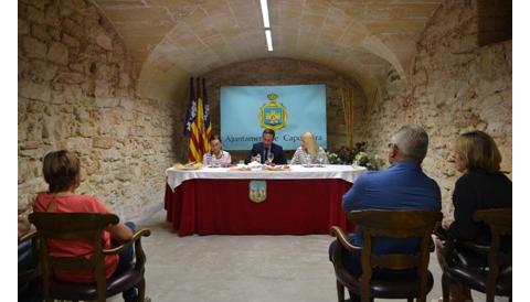  L’Ajuntament signa el conveni d’acomodat amb la família Flaquer Terrassa per la cessió de l’arxiu fotogràfic de Gabriel Flaquer