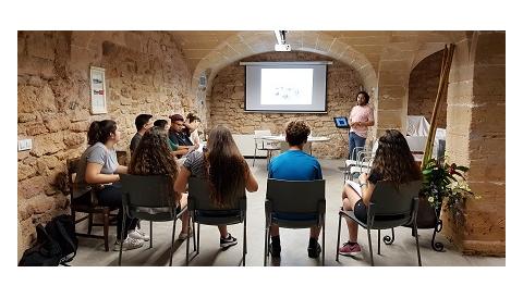 Els alumnes de l’IES Capdepera exposen noves propostes per millorar el municipi dins el projecte de civisme que realitzen amb l’àrea de Participació Ciutadana