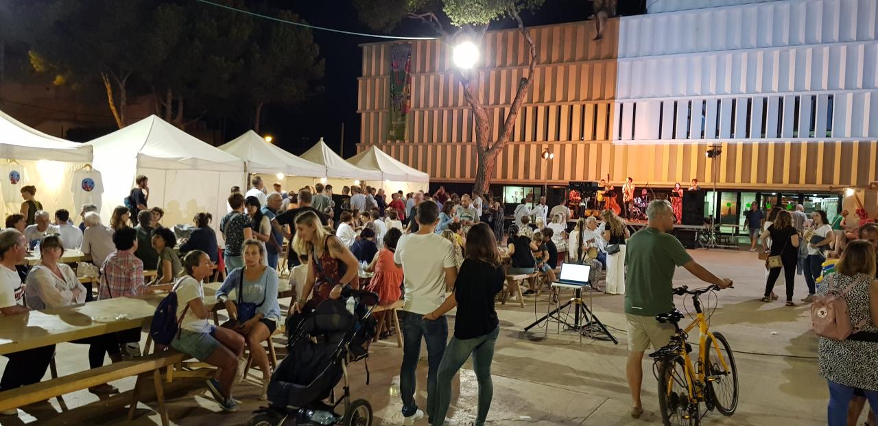 Música, circ i art per celebrar la quarta edició de les Nits de les Arts 