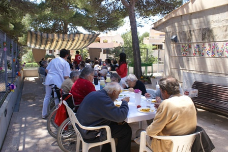 El Centre de Dia celebra el vuitè aniversari