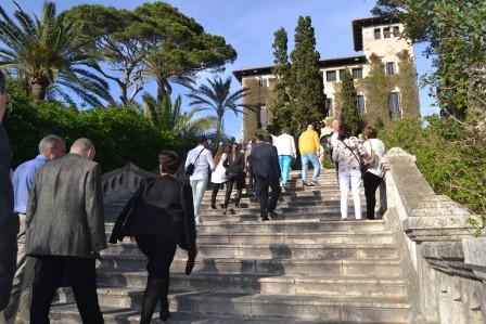 Quinze turistes reben un guardó per premiar la seva fidelització amb Capdepera