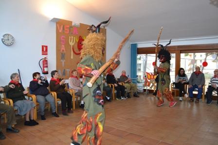 Els dimonis visiten el Centre de Dia