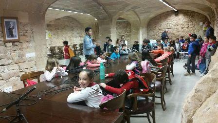 Els nins i nines de S’Auba visiten l’Ajuntament