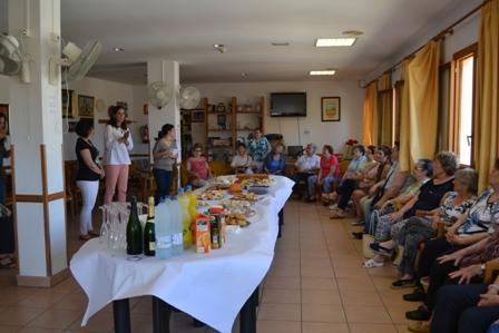 Els 36 alumnes del taller de memòria celebren la cloenda del curs 