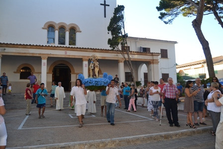 Les festes del Carme posen punt i final amb la processó marítima