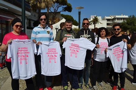 Més de 400 persones participen en la cursa popular per la dona