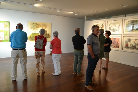 Cristina Escape inaugura l’exposició ‘Espai, silencis i roses amb espines’ al Centre Cap Vermell