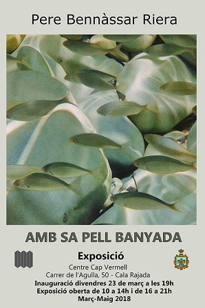 Amb sa pell banyada, al Centre Cap Vermell