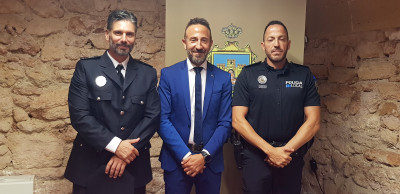 Vicenç Garriga Martorell com a Subinspector cap de la Policia Local i a José González Serra com a Oficial de la Unitat Nocturna de la Policia Local de Capdepera