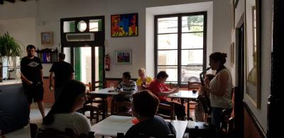 Gustavo presenta ‘Aprovechando los clavos’ a Can Patilla