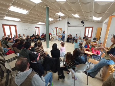 L'Escola Municipal de Música de Capdepera celebra les tradicionals vetleries i ximbombades amb els més joves