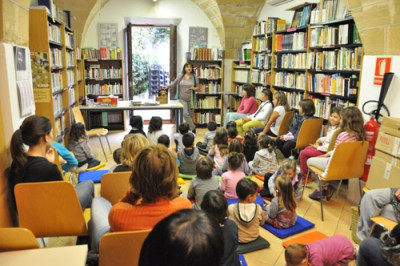 Contes de por a la Biblioteca 