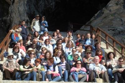 ELS PARTICIPANTS AL PROGRAMA DE VOLUNTARIAT LINGÜÍSTIC VISITEN LA ZONA DE CANYAMEL