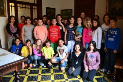 Els alumnes de s’Alzinar visiten la Farmàcia Melis
