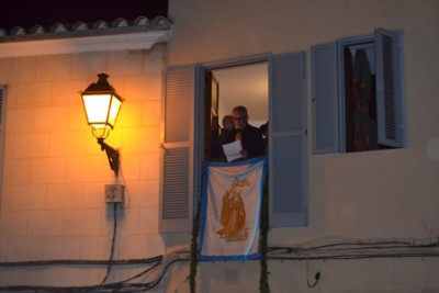La picarolada es consolida com a inici de les festes de Sant Antoni a Capdepera amb gran participació