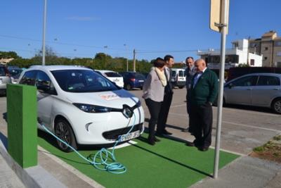 Capdepera instal•la el primer punt de càrrega per a cotxes elèctrics del municipi