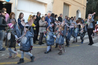 Els nins i nines de S'Alzinar omplen Capdepera d'animals