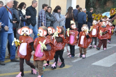 Els nins i nines de S'Alzinar omplen Capdepera d'animals