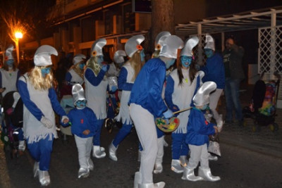 Centenars de persones desfilen per les rues de Capdepera