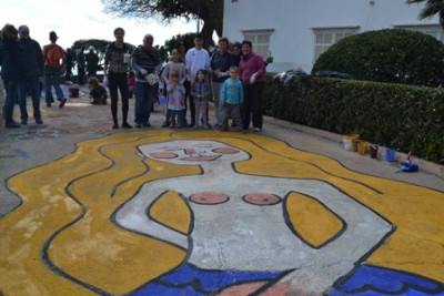 Més de 500 persones participen en la jornada de “Pintam” el passeig marítim