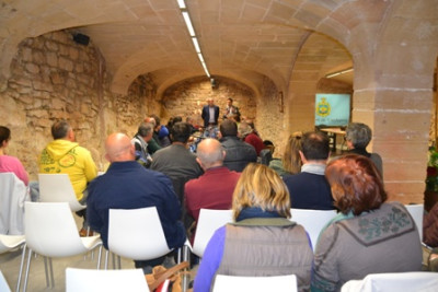 Els regidors del consistori i les associacions locals es reuneixen amb el president del Consell de Mallorca