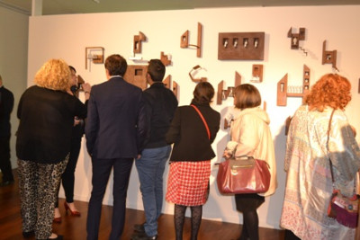 Moisès Gil inaugura la segona part de l’exposició ‘Estructura-Cos-Espai’