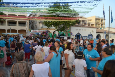 El tradicional cercavila omple els carrers de Cala Rajada