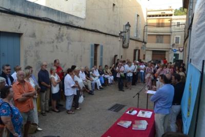 L’Arxiu Municipal presenta la versió en anglès i en alemany del llibre ‘El temps s’esmicola’