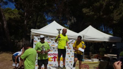 Toni Sales i Ana Cèlia Creus guanyadors de la VIII Triatló First Sun Mallorca de Cala Agulla