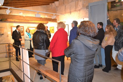 Desset artistes exposen plegats al Centre Melis Cursach