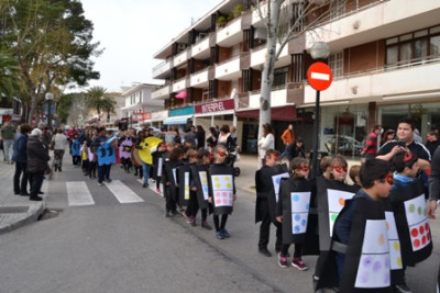 Els nins i nines de s'Auba es disfressen de Jocs