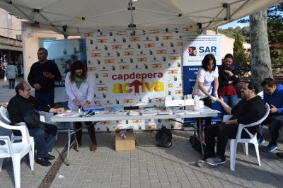 El Servei Municipal d’Esports munta una parada de Salut al mercat de Capdepera