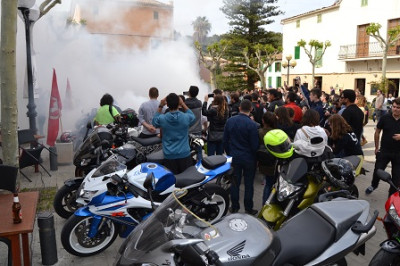 Renou i fum a la 41 Volta Internacional a Mallorca en Moto
