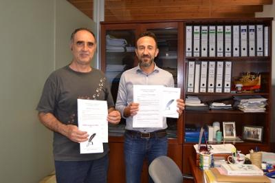 L'Ajuntament de Capdepera i l'Associació Cultural Cap Vermell signen un conveni de col·laboració en els premis de narrativa curta 'Ploma de Ferro' 2017 