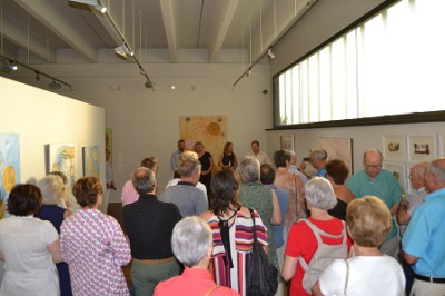 Cristina Escape inaugura l’exposició ‘Espai, silencis i roses amb espines’ al Centre Cap Vermell