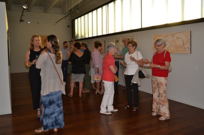 Cristina Escape inaugura l’exposició ‘Espai, silencis i roses amb espines’ al Centre Cap Vermell