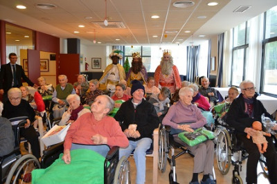 Els carters reials visiten el Centre de Dia i la Residència de Font de sa Cala