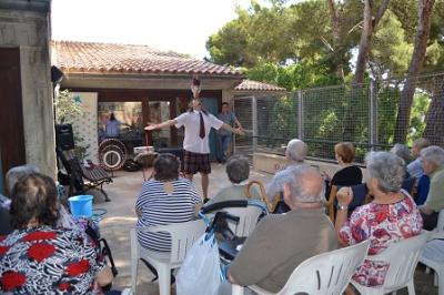 El Festival d’Arts al Carrer omple Cala Rajada d’espectacles, rialles i gent