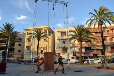 El Festival d’Arts al Carrer omple Cala Rajada d’espectacles, rialles i gent