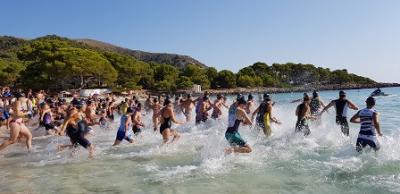 Sebastià Gelabert i Ana Soler, guanyadors de la X Triatló cala Agulla Wikiki