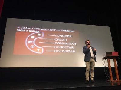 El Kinacu Symposium obri a Capdepera el debat sobre l’esport, el turisme i les noves tecnologies