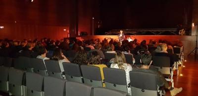 153 persones participen entre la conferència i el curs d'acompanyament emocional a la malaltia, la mort i el dol