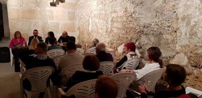Marga Serrano i Joan Serra presenten ‘Llocs amb memòria’ al Centre Melis
