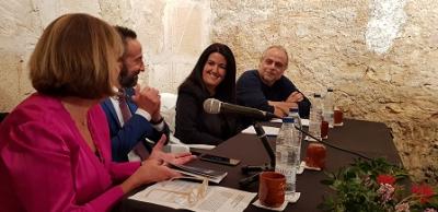 Marga Serrano i Joan Serra presenten ‘Llocs amb memòria’ al Centre Melis