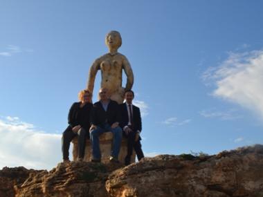 Es retiren les escultures de Bennàssar del passeig Marítim de Cala Rajada i  es dóna per finalitzada l’exposició