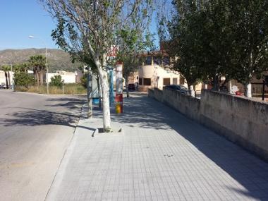 L’Ajuntament de Capdepera continua millorant el municipi amb la reparació de la voravia del carrer Baltasar Coves