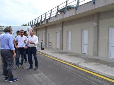 El conseller Marc Pons ha visitat el port de Cala Rajada on ja estan finalitzades les obres de reparació del dic danyat pel temporal de gener